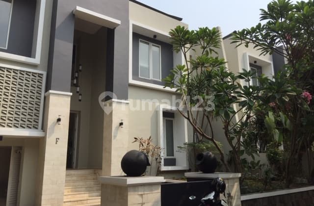 Brand new Compound House for lease at Kemang nice and modern house