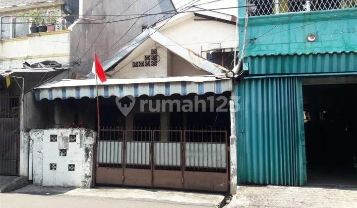 Rumah 1, 5 Lantai di Tomang Jakarta Barat(RR) Rumah 1, 5 Lantai di Tomang Jakarta Barat(RR)