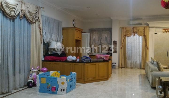 Katamaran Beautiful Self-Built House