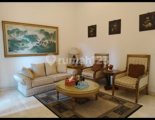 For Sale, Spacious House Can Become a Villa in Sector 9 Bintaro