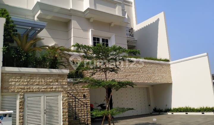 Rumah Mewah Satu-Satunya Dalam Townhouse Private Lift & Pool 1Park Home Gandaria Kebayoran Lama Jakarta Selatan