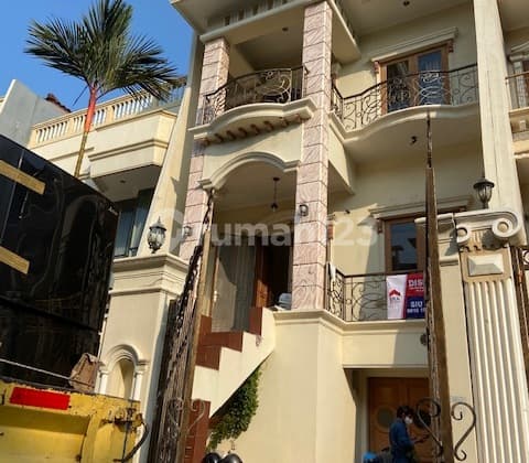 Rumah Bagus Di Pantai Indah Kapuk