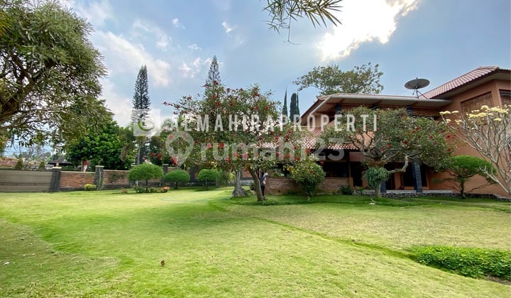 Villa Pribadi Luas 2050 Tengah Kota Batu