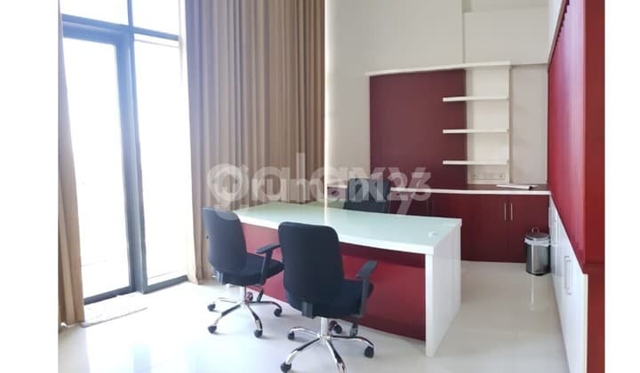 Soho Ciputra World Lantai 19 Furnish Luas 136 m2