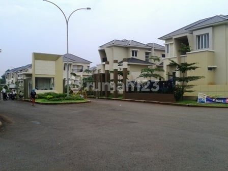 Disewakan Rumah Dalam Cluster Water Spring, Grand Wisata