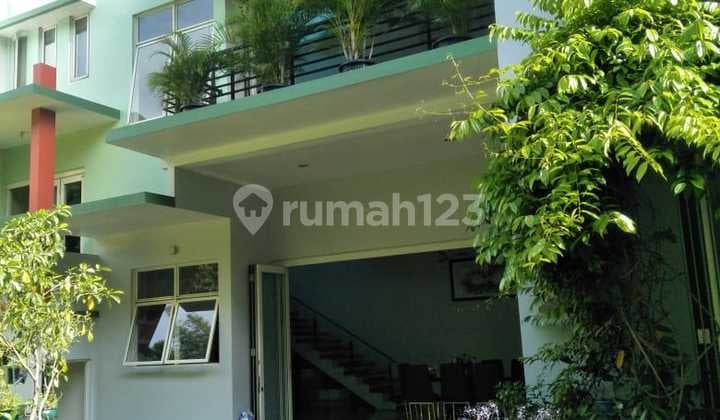 Rumah Bagus di Taman Telaga Golf