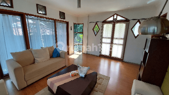 Rumah Asri dan Sejuk di Gegerkalong Tonggoh Bandung Utara