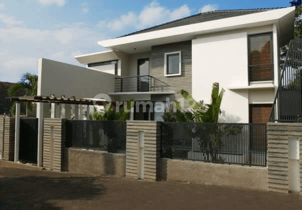 Rumah cantik mewah elegan kemang jaksek siap huni