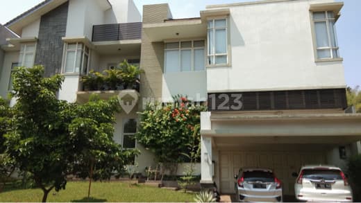 Rumah mewah Telaga Golf BSD