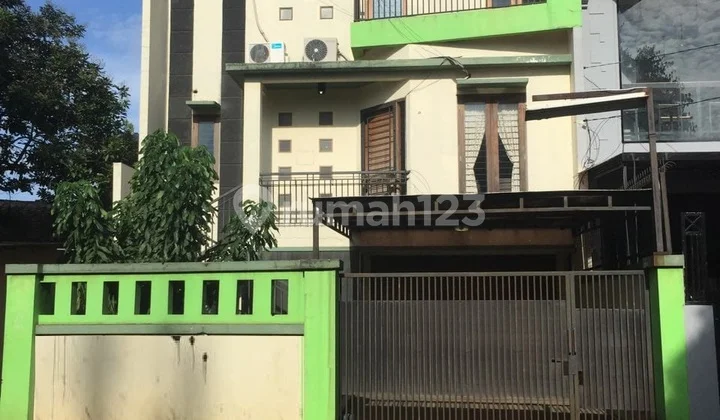 Rumah Depok Jl. KH. Usman Kukusan Beji Depok Rumah Depok Jl. KH. Usman Kukusan Beji Depok