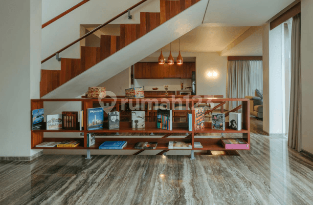 Super Luxury 3 storey Villa in canggu berawa