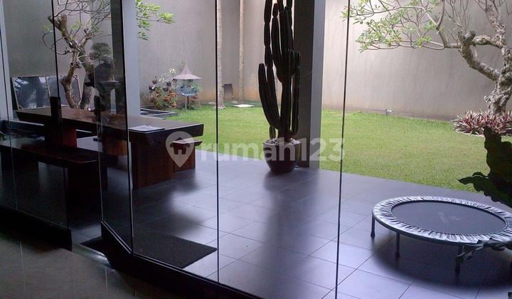 Rumah Mewah 2 Lantai Daerah Sayap Cipaganti Pasirkaliki Bandung