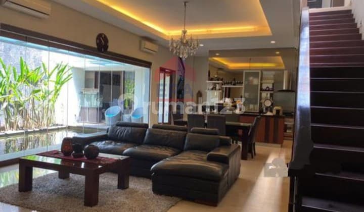Rumah Mewah Singgasana Kuta Kencana Bandung