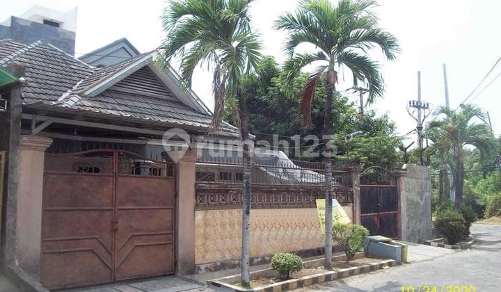 Rumah di Kutisari Indah Selatan, Bagus + Terawat, Row Jalan depan Lebar + Paving, Siap Huni