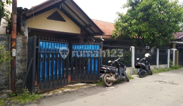 Nice House in the City Center of Leuwi Anyar