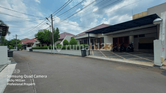 Rumah asri dalam komplek