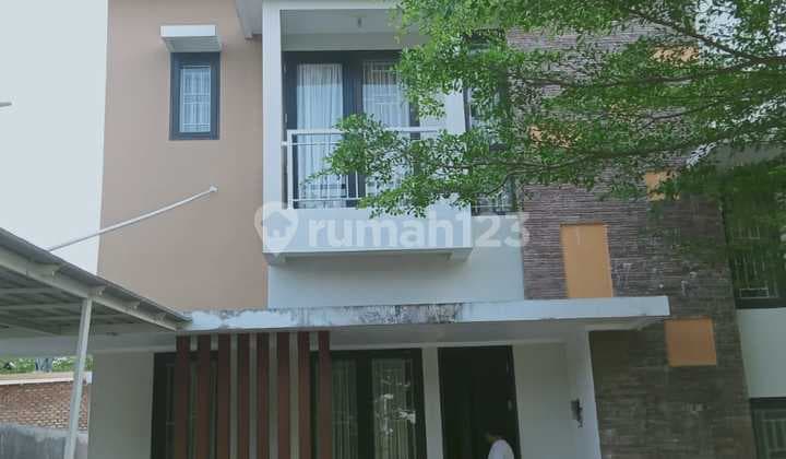 Rumah 2 Lantai dalam Komplek full perabot