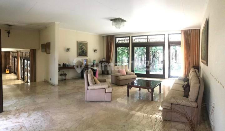 Rumah 1 Lantai Halaman Luas di Jl Garuda Komp Megapolitan Cinere