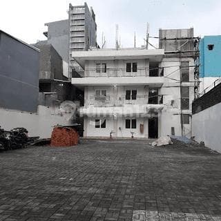 Rumah kos 3 lantai kondisi baru di palmerah jakarta barat