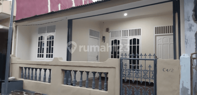 rumah siap masuk dekat stasiun Sudimara Bintaro