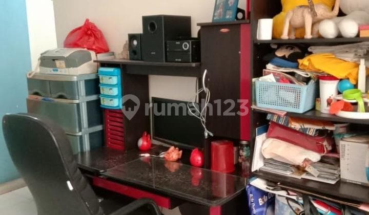 Rumah kartini, jalanan besar, rapih, siap huni Pusat kota