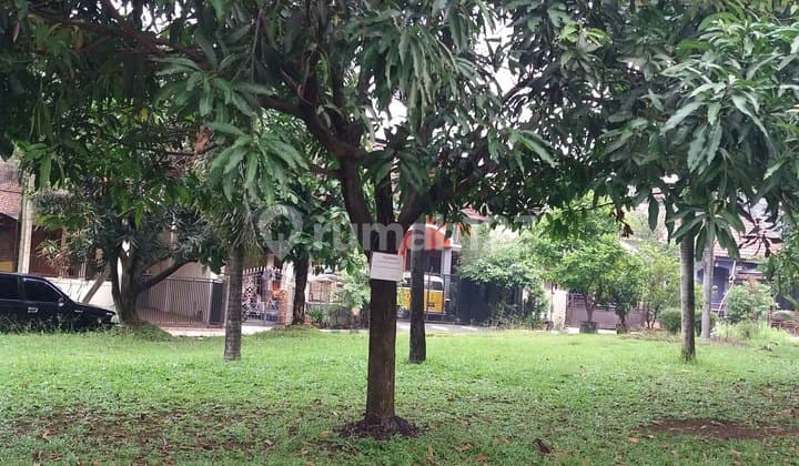 Rumah di depan taman villa borgor indah 5