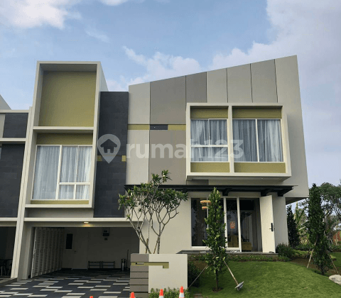 Rumah mewah di Cluster Mozart Symphonia, Summarecon Serpong.