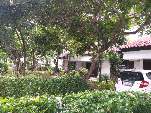 DIJUAL RUMAH TULODONG SENAYAN JAKARTA PUSAT