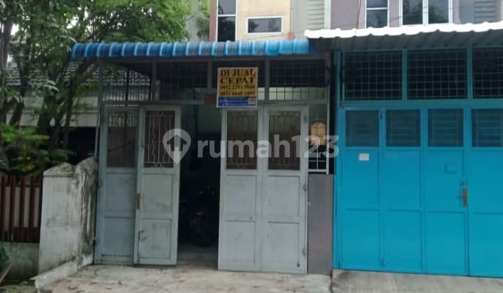 Jl. Pembangunan II Glugur House, Medan -R-0290