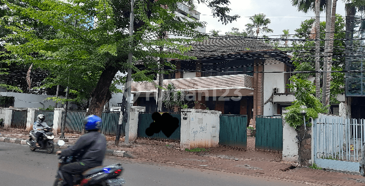 Jual rumah tua di tomang raya jakarta pusat