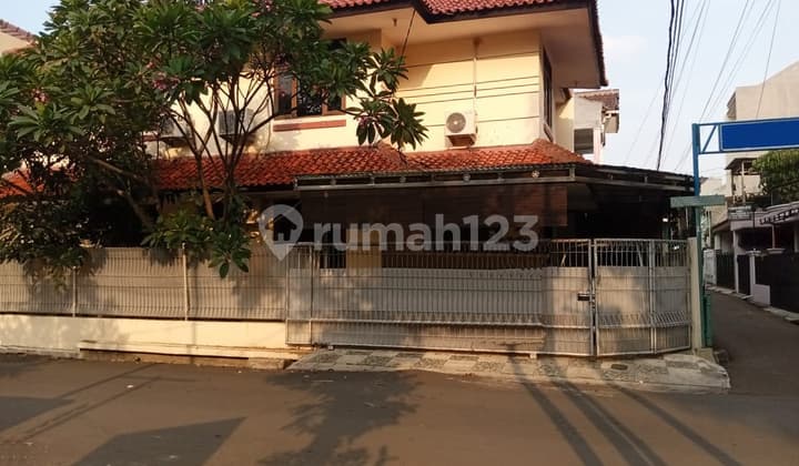 Rumah Cantik Siap Huni di Pondok Kelapa, Jakarta Timur