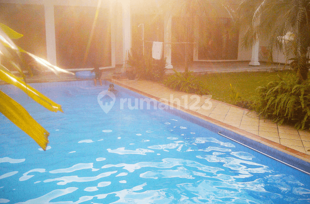 Rumah MURAH tanah luas 2000 m