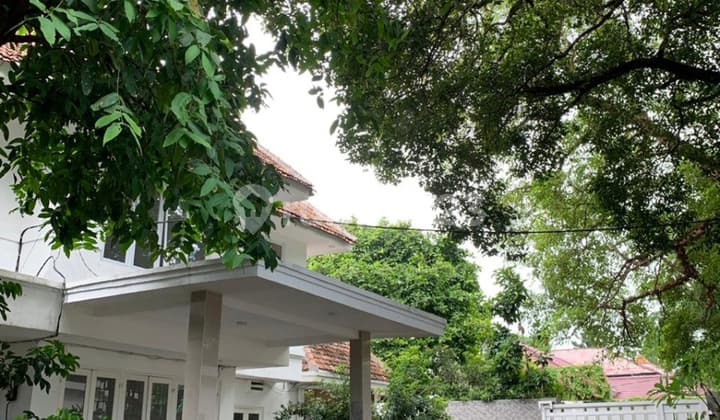 GRAND, MAJESTIC HOUSE on Jl. DIPONEGORO, MENTENG, CENTRAL JAKARTA