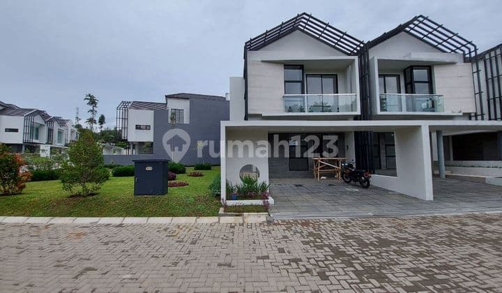 HUNIAN ASRI MINIMALIS MEWAH DI SETIABUDHI BANDUNG UTARA SIAP HUNI