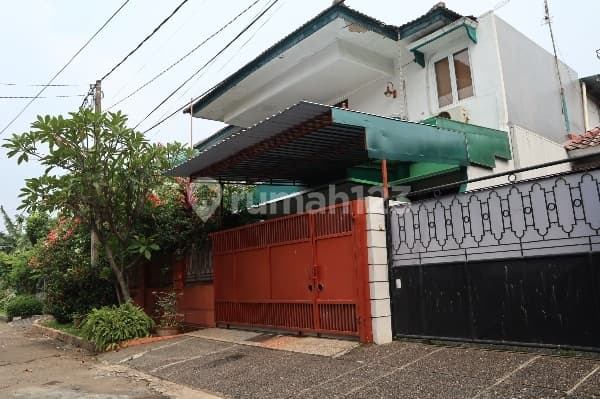 Harga miring, Bagus, Terawat, 2 Lantai Di Cinere Megapolitan, Depok