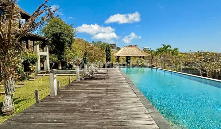 VILLA WITH OCEAN & AIRPORT VIEW JIMBARAN