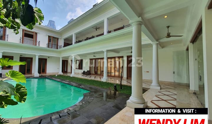 RUMAH MEWAH DEPAN TAMAN di Jl TULODONG BAWAH, SCBD, JAKSEL