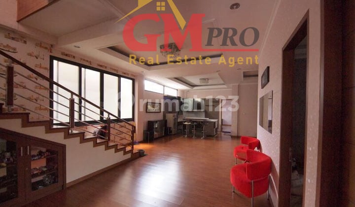 RUMAH MEWAH DI SAYAP SUTAMI - BANDUNG UTARA