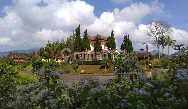 Villa Highland Resort Ciater