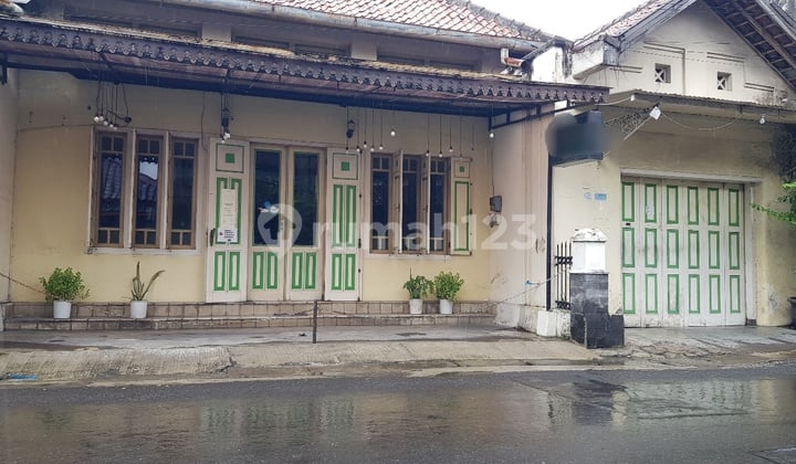 Rumah Jawa Klasik , Luas, Strategis di Pusat Kota Dekat Kraton , Malioboro, Cocok Untuk Homestay Atau Resto.