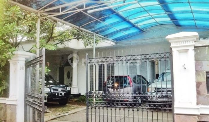 Move-in ready house *danira