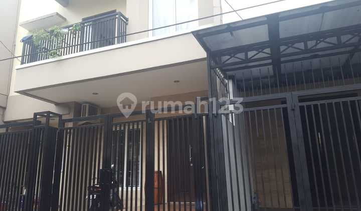 Jual Rumah di Pondok Indah
