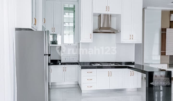 BEST OFFER NICE HOUSE LIPPO CIKARANG NEAR SEKOLAH PELITA HARAPAN