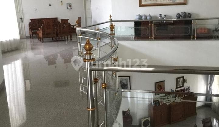 Rumah hoek siap huni di Bukit Gading Villa - Kelapa Gading