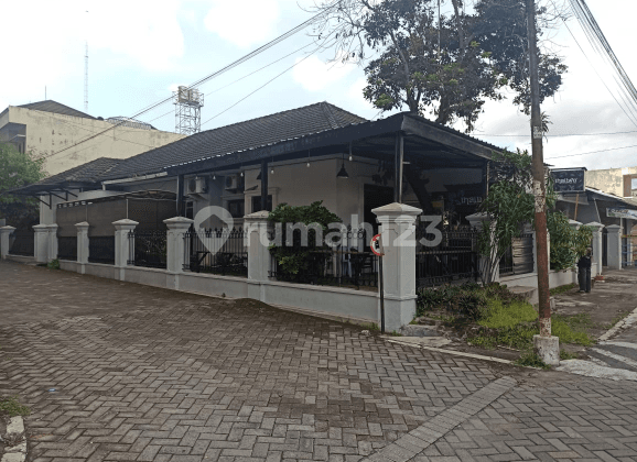 Rumah Induk Plus Rumah Kost Murah Dekat Kampus