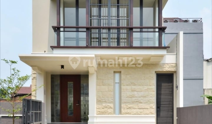 Brand new house dikebayoran baru