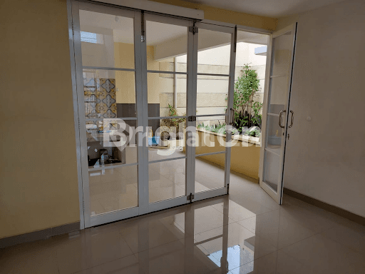 HARGA PANDEMI!!! RUMAH DI POROS JALAN SAWOJAJAR