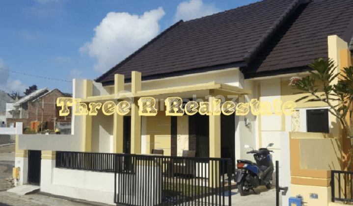 Rumah cantik design minimalis cluster one gate