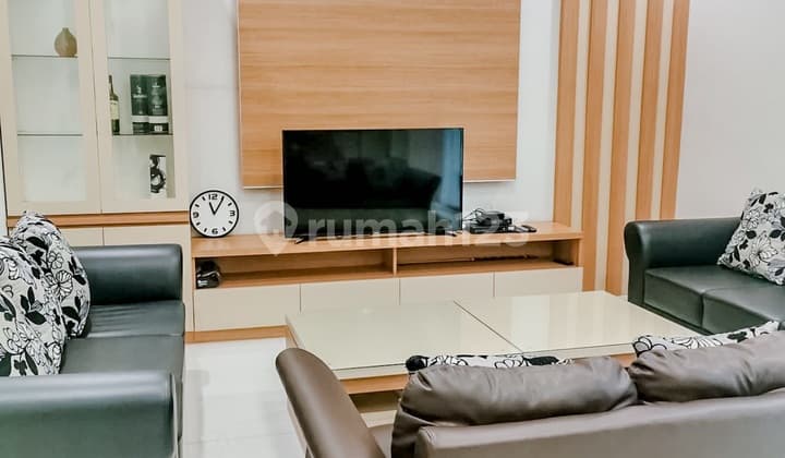 BEST OFFER NICE HOUSE 4 BEDROOMS WITH BATHTUB FULLY FURNISHED LIPPO CIKARANG