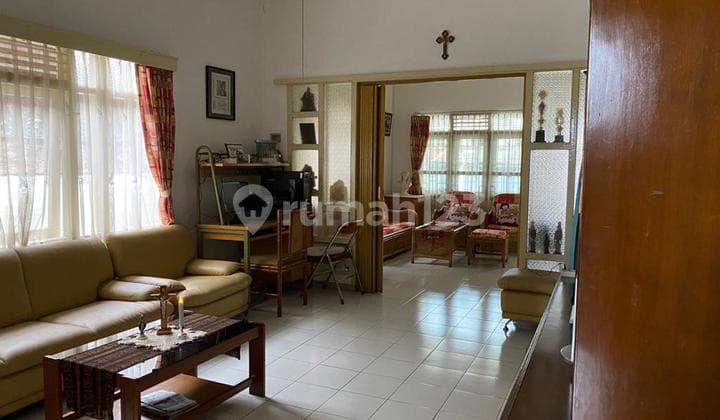 Dijual Rumah di Jl. Kartini, Bandung